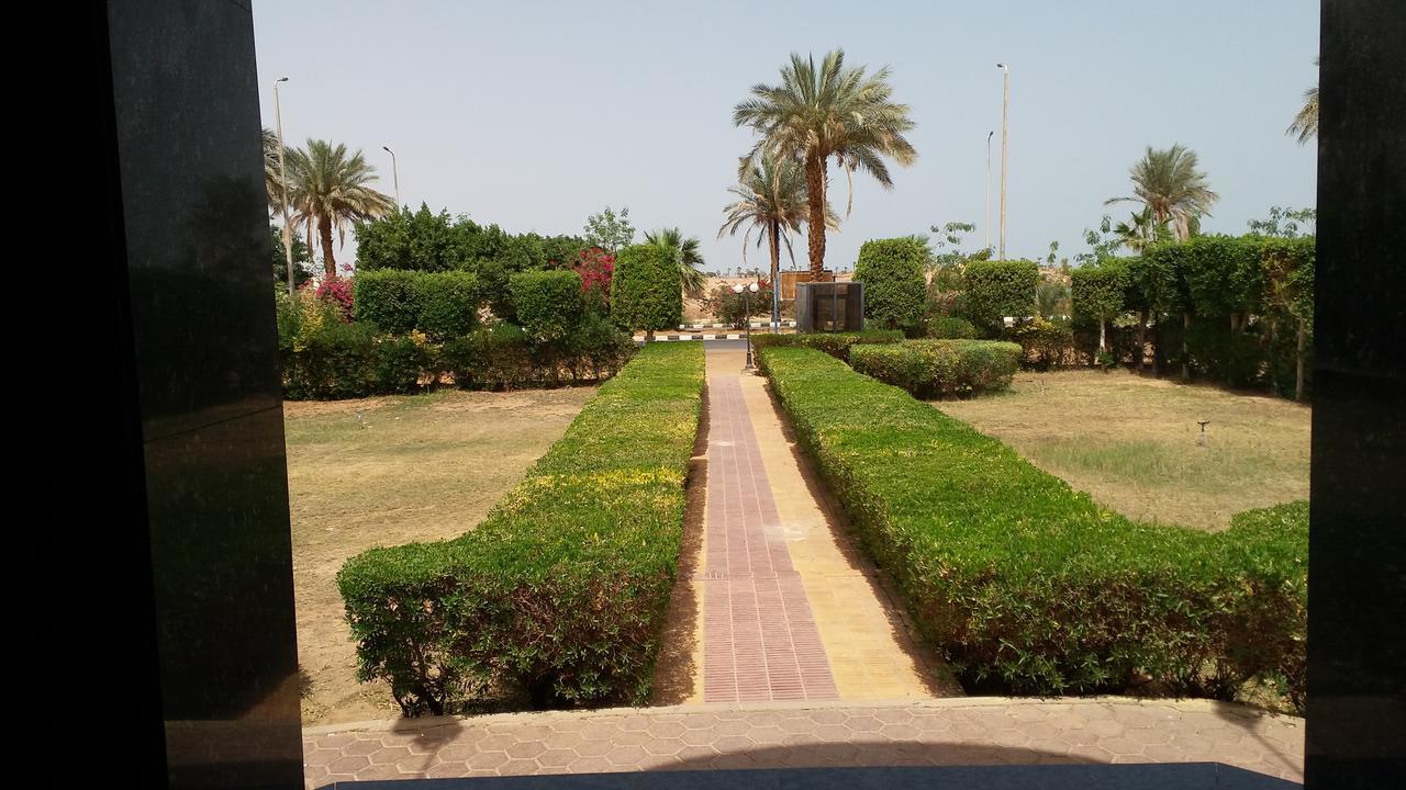Applicators Hotel Abu Simbel Exteriör bild
